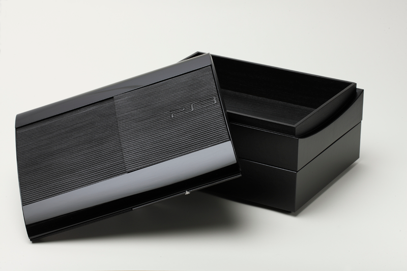Illustration for article titled A Bento Box. Shaped Like a PS3. No, Really.
